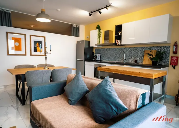A Stylishly Chic Holiday Home With Sofa Bed - A12