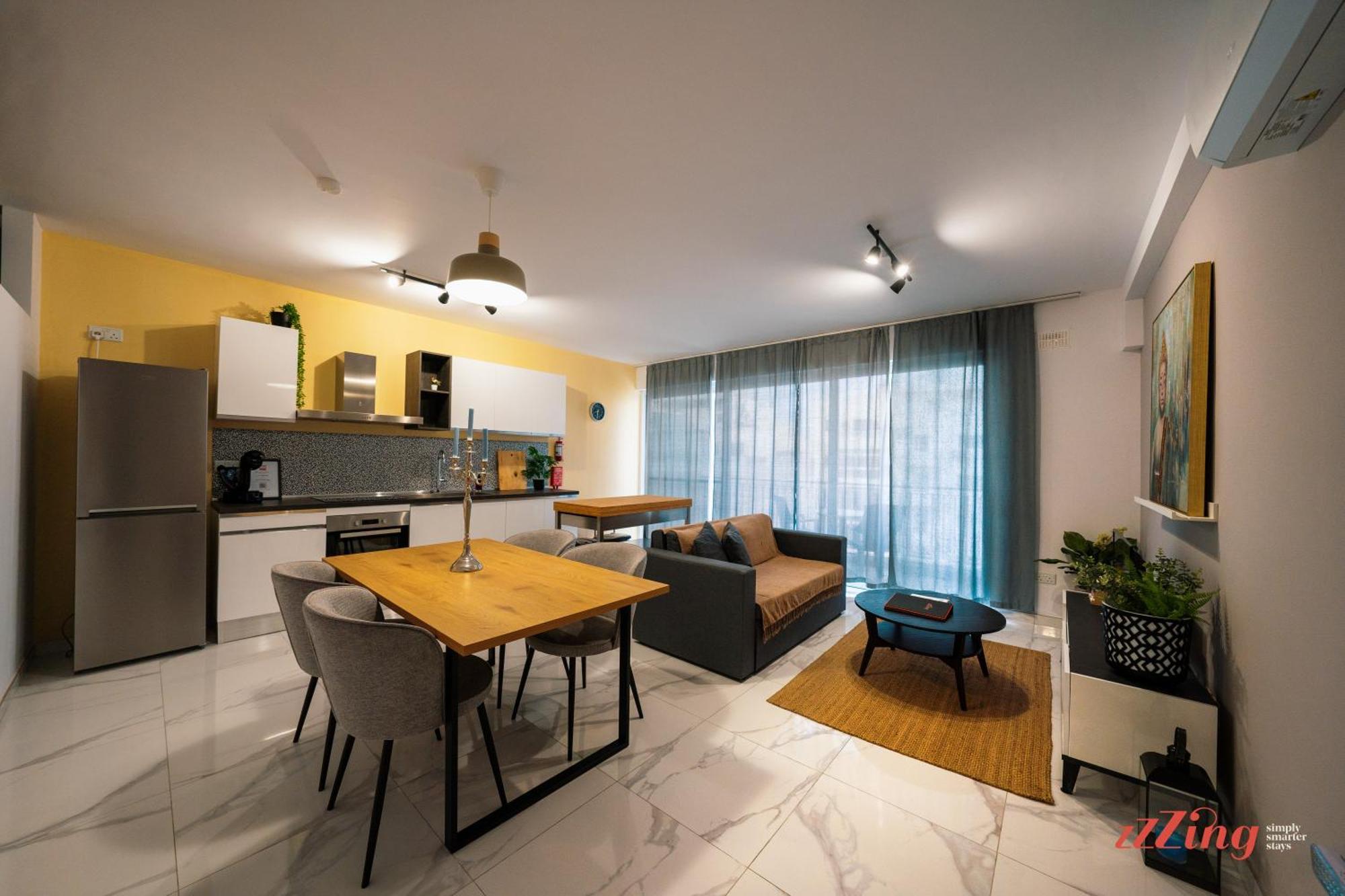 A Stylishly Chic With Sofa Bed - A12 公寓 San Pawl il-Baħar